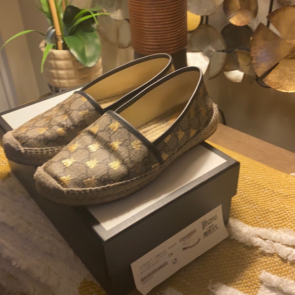 Authentic Gucci beige ebony -Oro/Nero